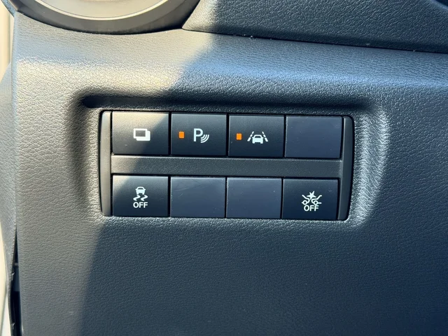 SEMINUEVOS NISSAN Versa a Estados en autogozo
