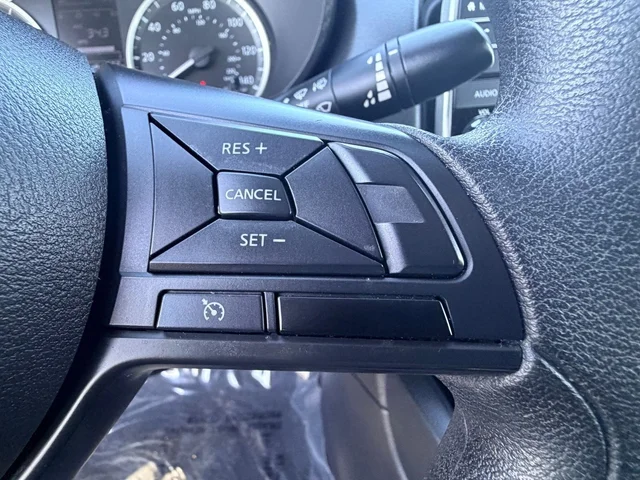 SEMINUEVOS NISSAN Versa a Estados en autogozo