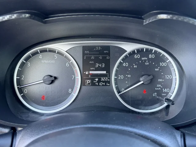 SEMINUEVOS NISSAN Versa a Estados en autogozo