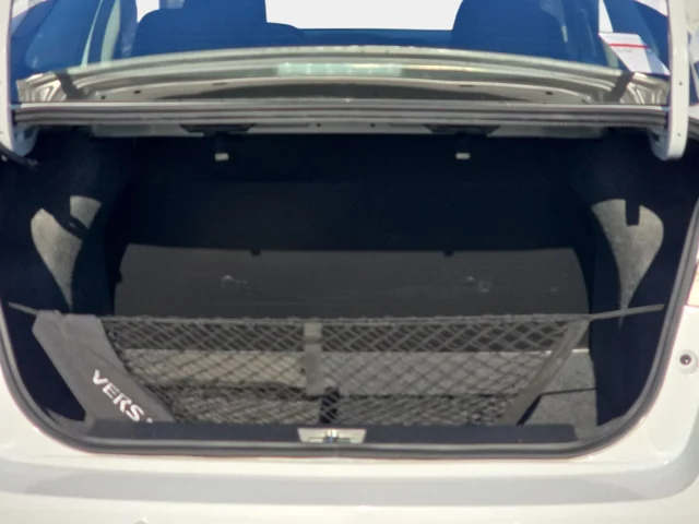 SEMINUEVOS NISSAN Versa a Estados en autogozo