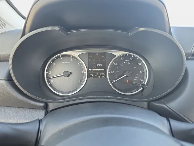 SEMINUEVOS NISSAN Versa a Estados en autogozo