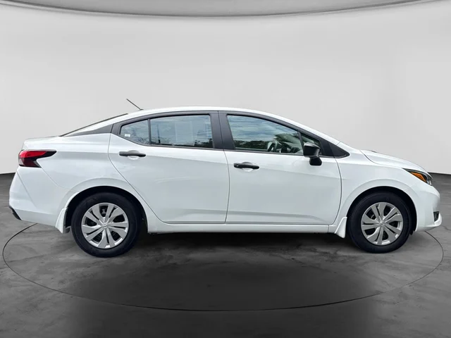 SEMINUEVOS NISSAN Versa a Estados en autogozo