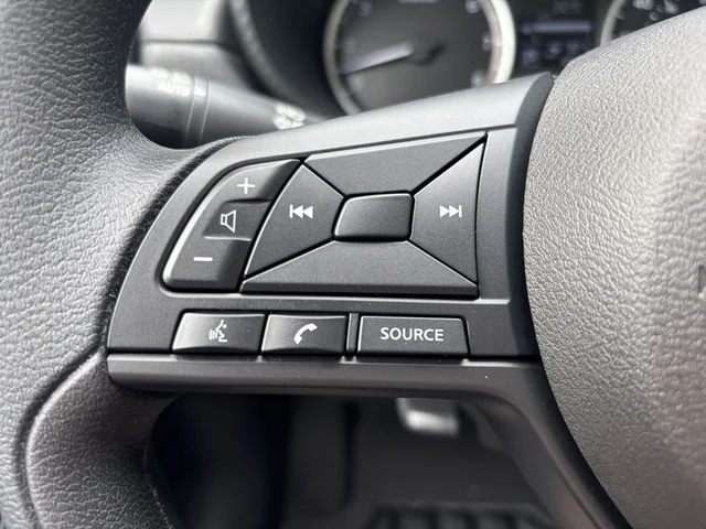 SEMINUEVOS NISSAN Versa a Estados en autogozo