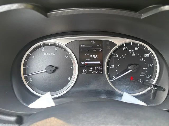 SEMINUEVOS NISSAN Versa a Estados en autogozo