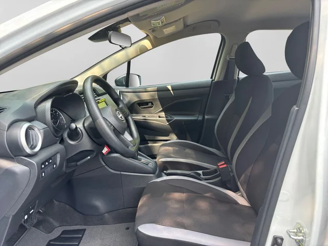 SEMINUEVOS NISSAN Versa a Estados en autogozo