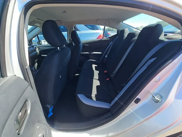 SEMINUEVOS NISSAN Versa a Estados en autogozo