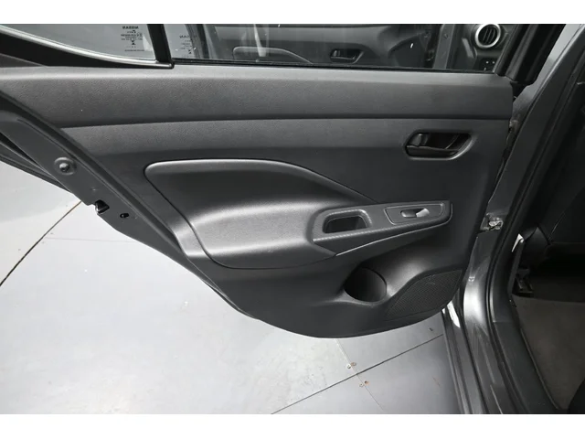 SEMINUEVOS NISSAN Versa a Estados en autogozo