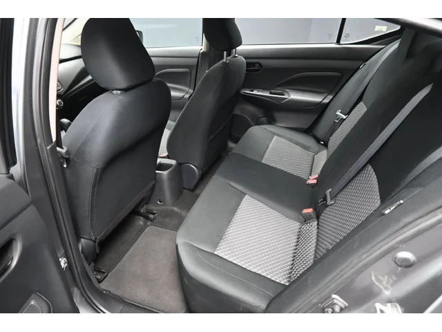 SEMINUEVOS NISSAN Versa a Estados en autogozo