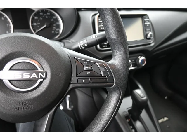 SEMINUEVOS NISSAN Versa a Estados en autogozo