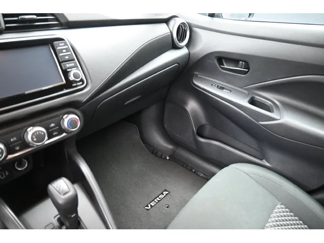 SEMINUEVOS NISSAN Versa a Estados en autogozo