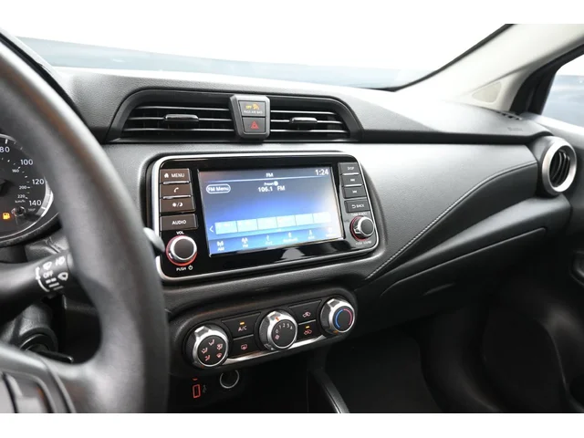 SEMINUEVOS NISSAN Versa a Estados en autogozo