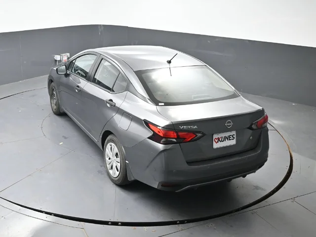 SEMINUEVOS NISSAN Versa a Estados en autogozo