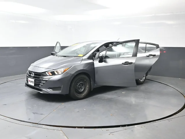 SEMINUEVOS NISSAN Versa a Estados en autogozo
