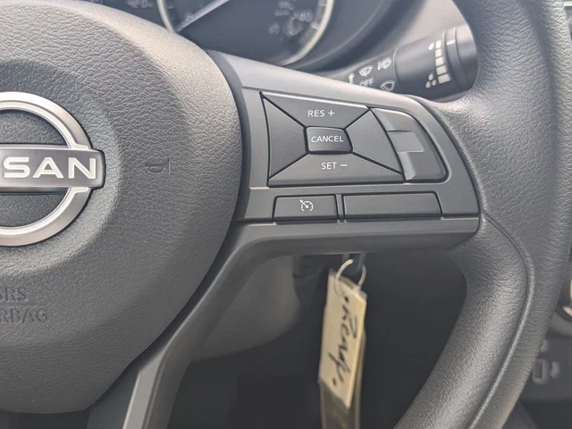 SEMINUEVOS NISSAN Versa a Estados en autogozo