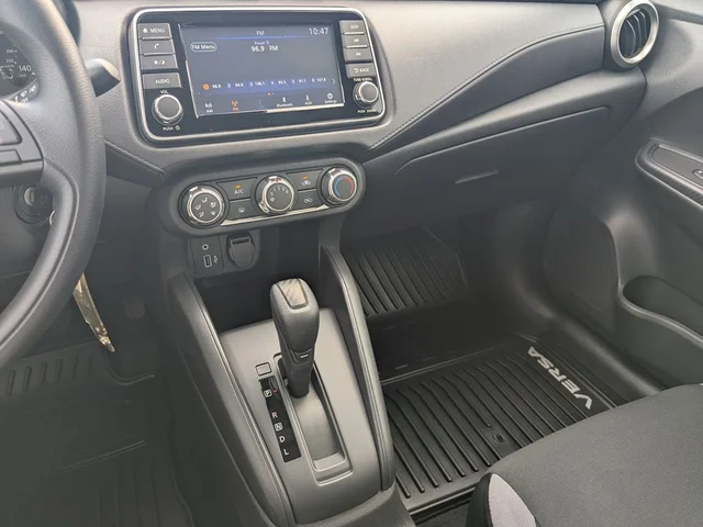 SEMINUEVOS NISSAN Versa a Estados en autogozo