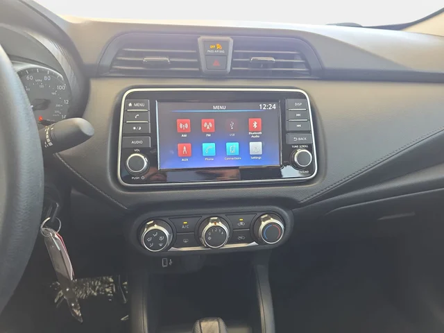 SEMINUEVOS NISSAN Versa a Estados en autogozo