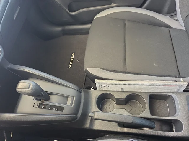 SEMINUEVOS NISSAN Versa a Estados en autogozo