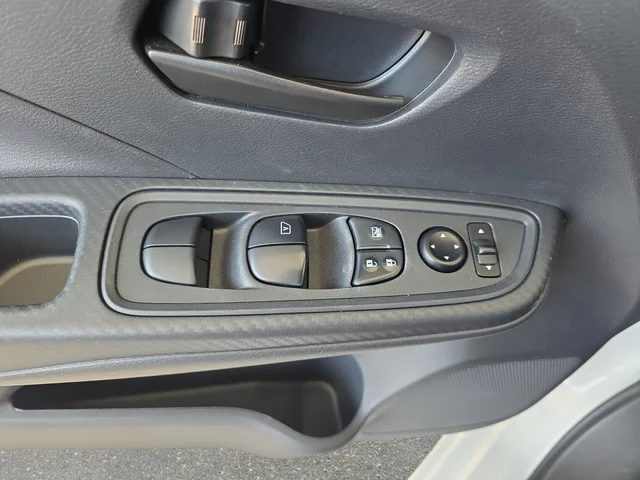 SEMINUEVOS NISSAN Versa a Estados en autogozo