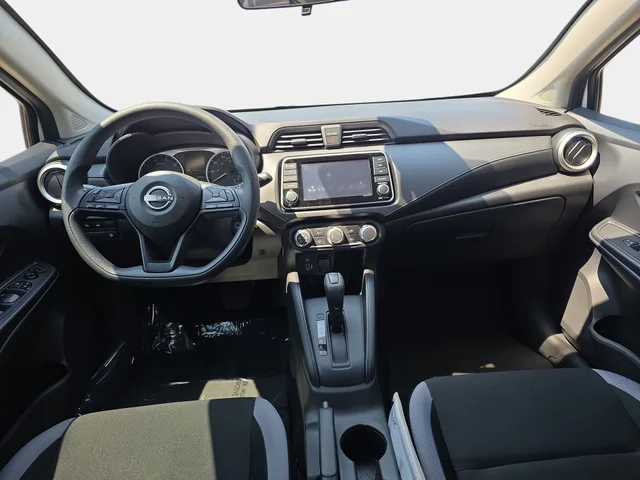 SEMINUEVOS NISSAN Versa a Estados en autogozo