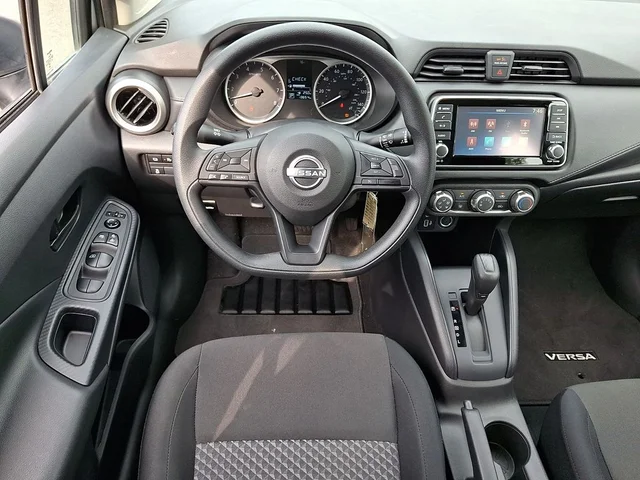 SEMINUEVOS NISSAN Versa a Estados en autogozo