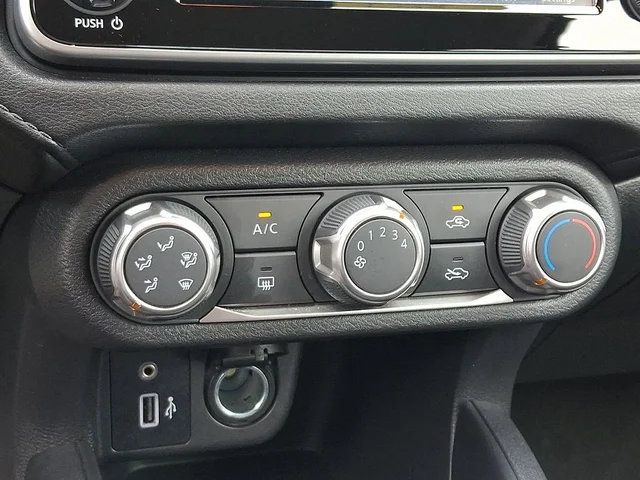 SEMINUEVOS NISSAN Versa a Estados en autogozo