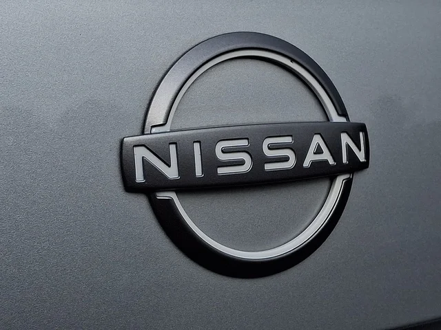 SEMINUEVOS NISSAN Versa a Estados en autogozo