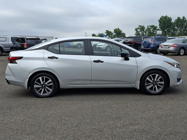 SEMINUEVOS NISSAN Versa a Estados en autogozo