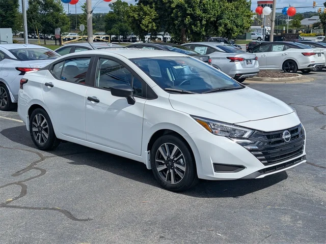 Nuevos NISSAN VERSA à Kennesaw, chez Town Center Nissan