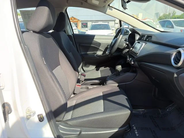 SEMINUEVOS NISSAN Versa a Estados en autogozo