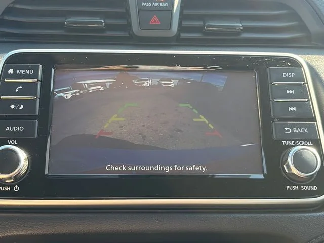 SEMINUEVOS NISSAN Versa a Estados en autogozo