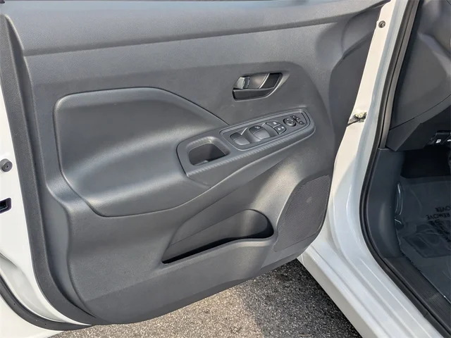 SEMINUEVOS NISSAN Versa at Kennesaw, in Town Center Nissan