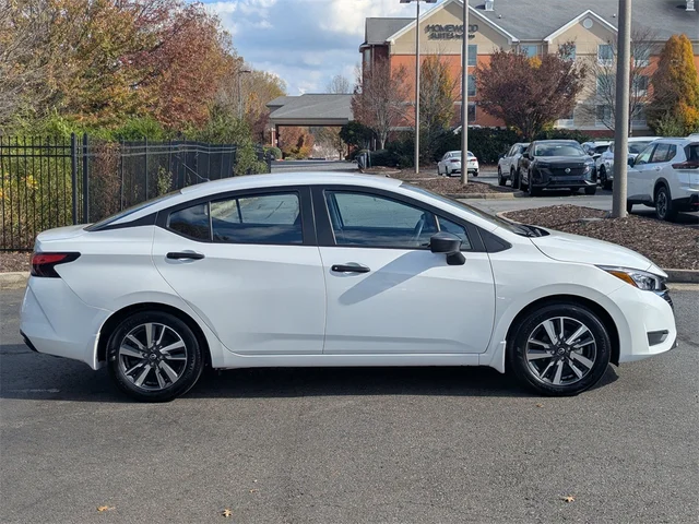 SEMINUEVOS NISSAN Versa at Kennesaw, in Town Center Nissan