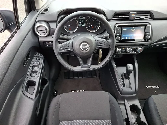 SEMINUEVOS NISSAN Versa a Estados en autogozo