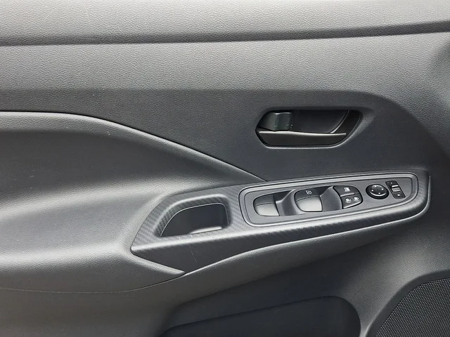 SEMINUEVOS NISSAN Versa a Estados en autogozo
