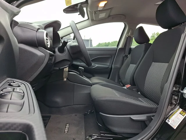 SEMINUEVOS NISSAN Versa a Estados en autogozo