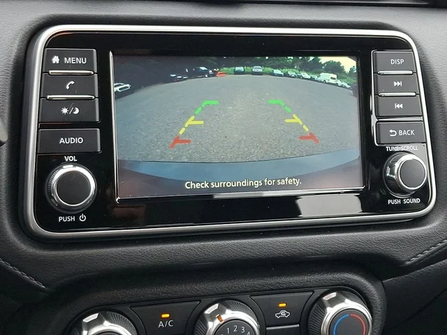 SEMINUEVOS NISSAN Versa a Estados en autogozo