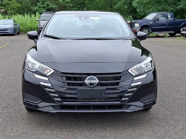SEMINUEVOS NISSAN Versa a Estados en autogozo