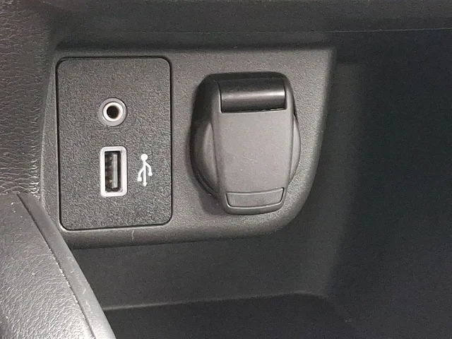 SEMINUEVOS NISSAN Versa a Estados en autogozo