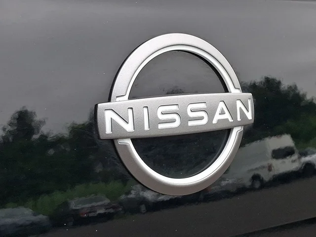 SEMINUEVOS NISSAN Versa a Estados en autogozo