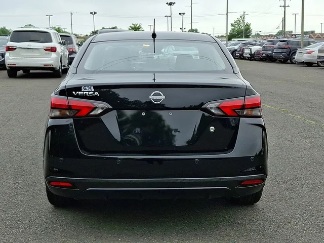 SEMINUEVOS NISSAN Versa a Estados en autogozo