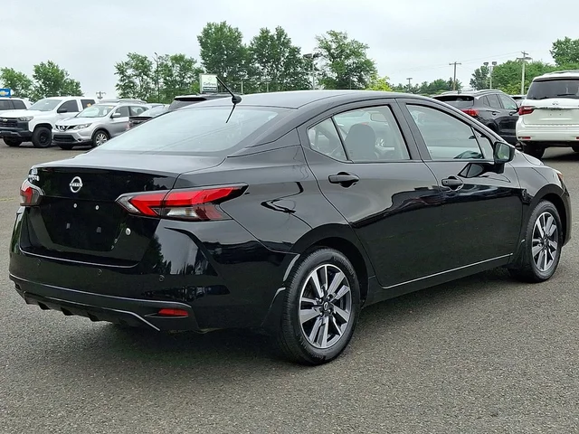 SEMINUEVOS NISSAN Versa a Estados en autogozo