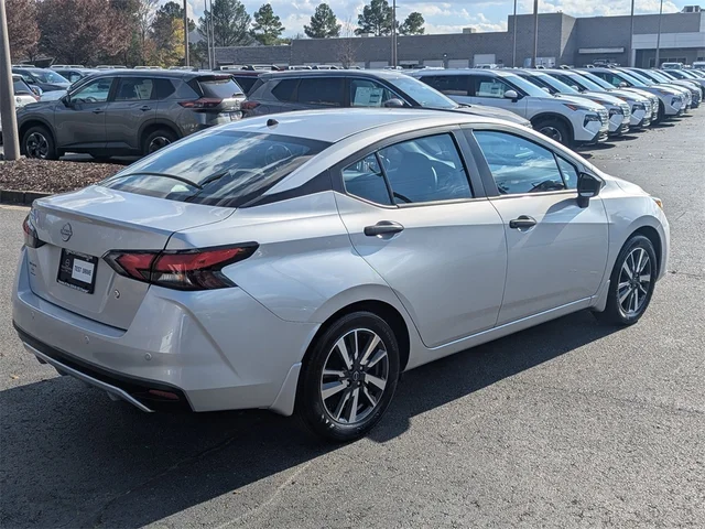 SEMINUEVOS NISSAN Versa at Kennesaw, in Town Center Nissan