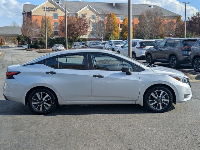 SEMINUEVOS NISSAN Versa at Kennesaw, in Town Center Nissan