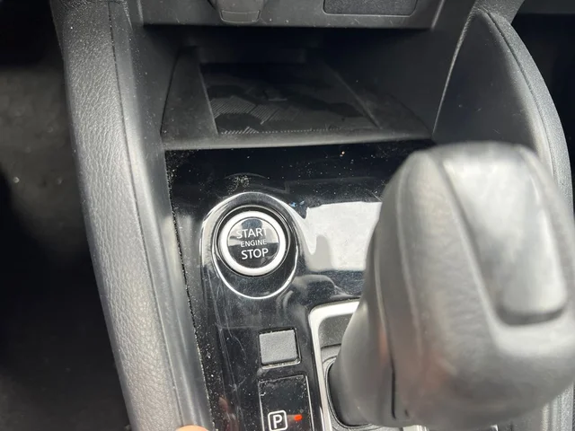 SEMINUEVOS NISSAN Versa a Estados en autogozo