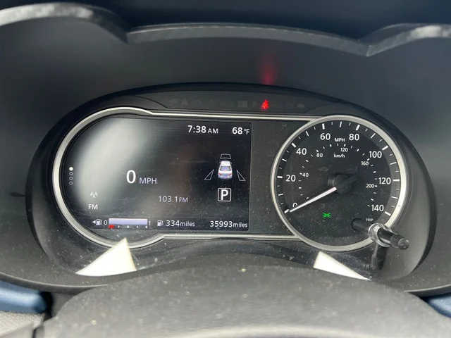 SEMINUEVOS NISSAN Versa a Estados en autogozo