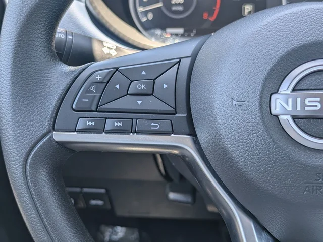 SEMINUEVOS NISSAN Versa a Estados en autogozo