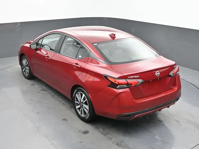 SEMINUEVOS NISSAN Versa a Estados en autogozo