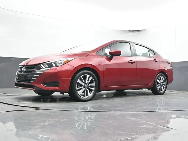 SEMINUEVOS NISSAN Versa a Estados en autogozo