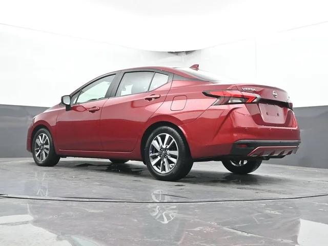 SEMINUEVOS NISSAN Versa a Estados en autogozo