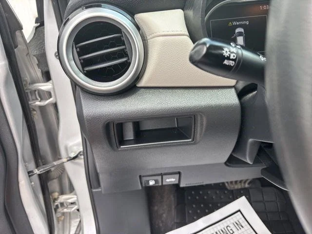 SEMINUEVOS NISSAN Versa a Estados en autogozo